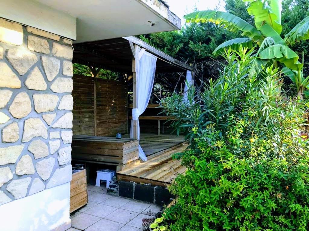 Agreable Maison En Centre Ville Noisy-le-Grand Exterior photo